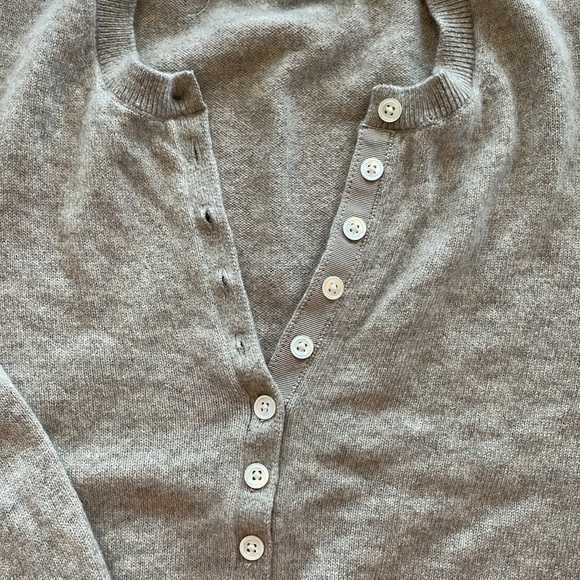 Everlane cashmere sweater size XXS - Picture 2 of 3